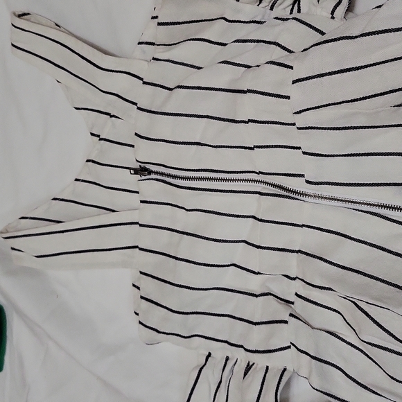 Girl's cropped romper - Picture 3 of 3